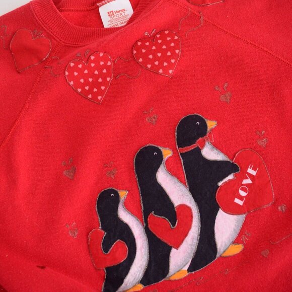 Vintage Hanes Sport Red Crew w Penguin Holding Hearts Valentines Sweater L - Picture 10 of 12